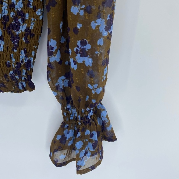 Astr The Label Blue Brown Floral Ruffle Blouse size L - Picture 13 of 13